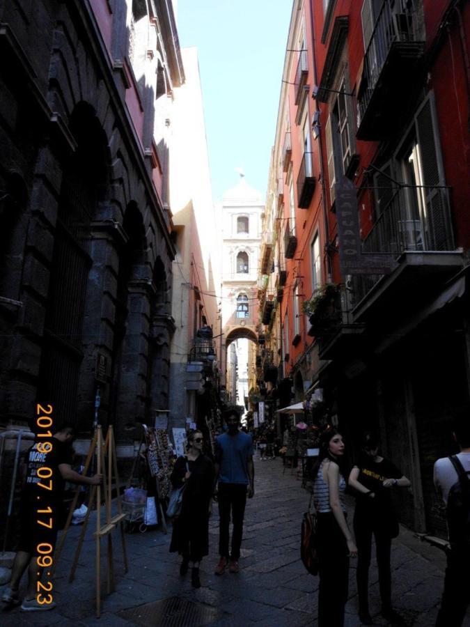 Home In Love: Vicoletto Dei Presepi Nápoles Exterior foto