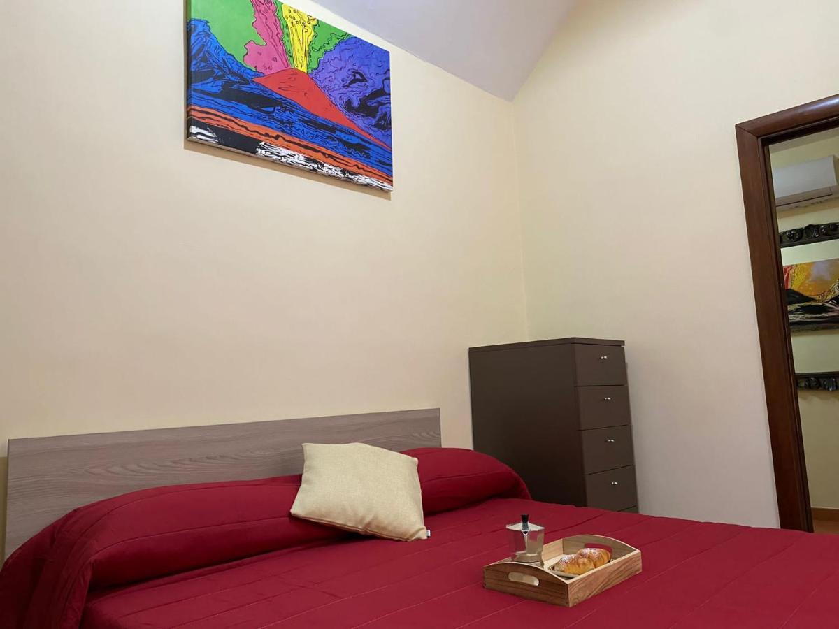 Home In Love: Vicoletto Dei Presepi Nápoles Exterior foto